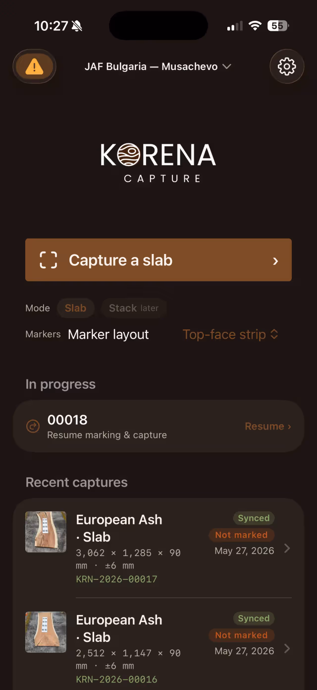 KORENA Capture home screen with a Capture a slab button and recent captures